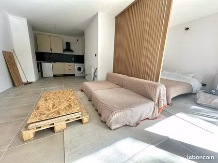 t2 meublé avec terrasse