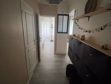 apparemment meublé