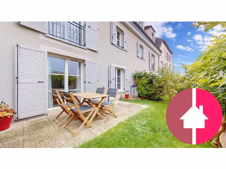 2 pieces en rez de jardin meuble