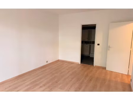 location appartement  35.92 m² t-2 à meudon  875 €