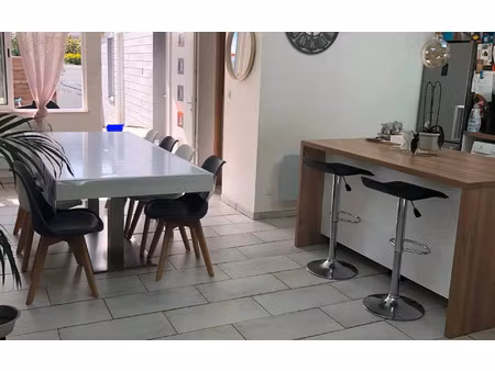 location maison  m² t-3 à oissel  850 €