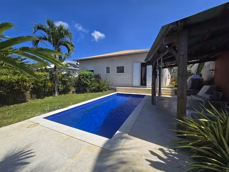 ? superbe villa de plain-pied rénovée avec piscine & fort p