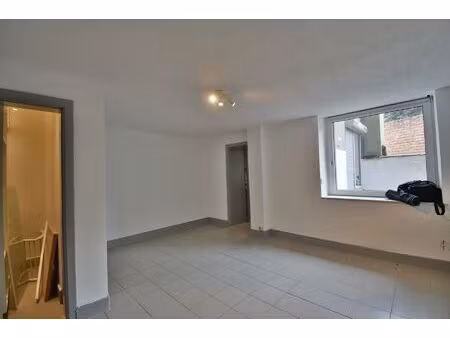 studio à louer à avenue de la couronne 23 ixelles (vbe30414)