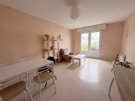 location appartement 3 pièces à angers (49000) : à louer 3 pièces / 64m² angers