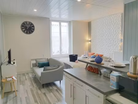 location meublée appartement 1 pièce 28 m² à vittel (88800)  600 €