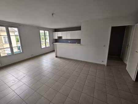 à magny-le-hongre  appartement avec 3 pièces à louer