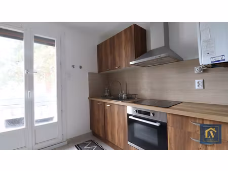 a louer appartement t3 meublé et climatisé au rdc avec cave au moulin à vent