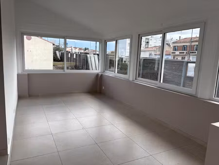 à louer superbe appartement f3 avec jardin secteur torcati