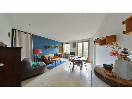 appartement f2 avec terasse a proximite du centre