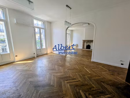 bureaux toulon 7 pièce(s) 160.50 m2