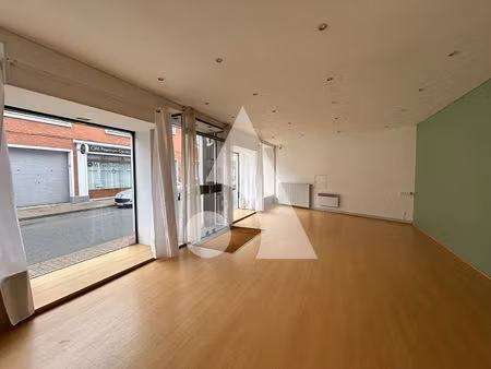 local commercial somain 48 m2
