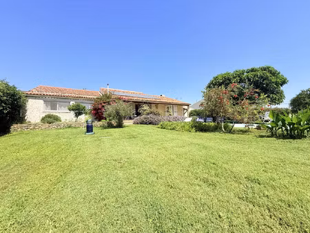 vente maison viager 127 m² la londe-les-maures (83250)