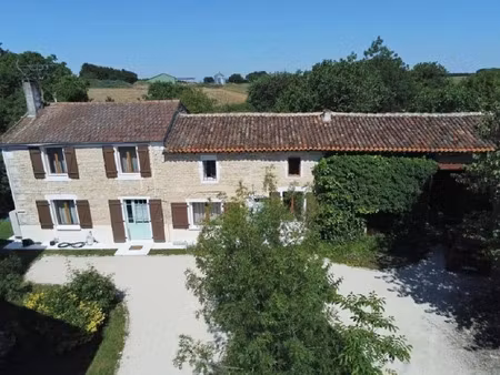 vente maison 9 pièces 179 m² villefagnan (16240)