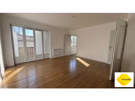 location appartement 3 pièces 76 m² à agen (47000)  780 €