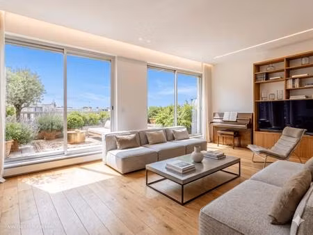 **livraison imminente - 4 pieces - balcon + parking - proche métro et bois de vincennes