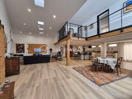 duplex d’exception de 204 m² au cœur du village – garage & stationnement privatif