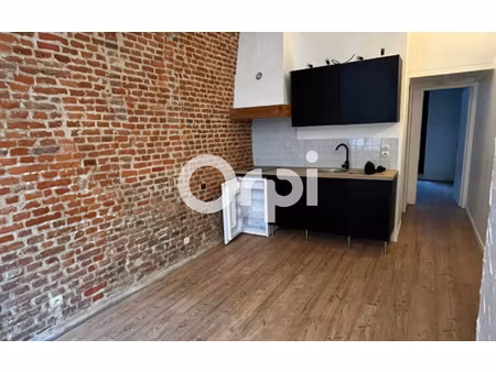location appartement  m² t-1 à lille  635 €