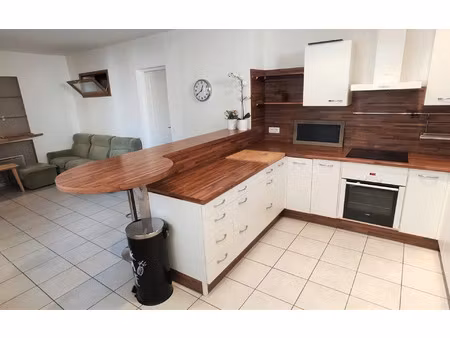 location appartement  m² t-2 à montpellier  701 €