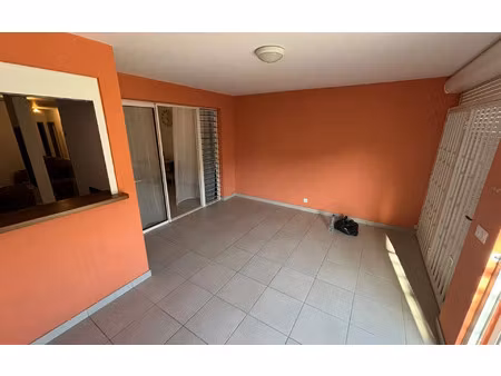 location appartement  91.81 m² t-4 à remire-montjoly  1 514 €