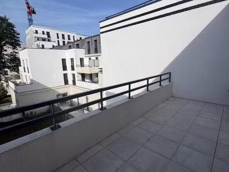 a visiter - 4 pièces avec balcon & parking – proche métro