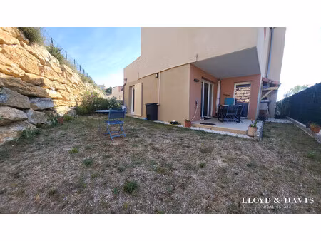apt t2 avec terrasse  jardin et place parking couverte sécuris?