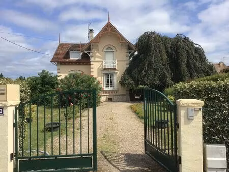 très jolie maison proche centre bergerac.