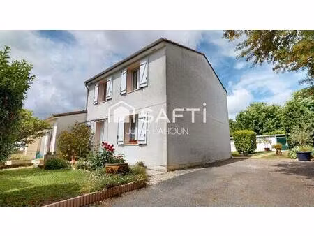 maison lumineuse avec véranda et jardin clos