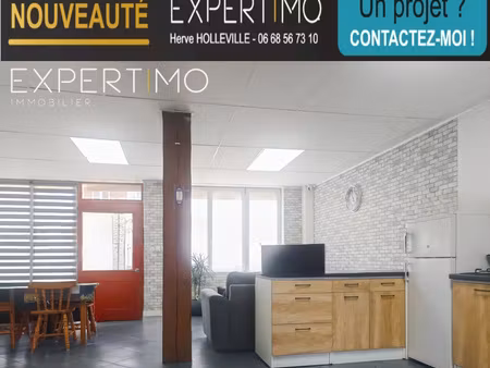 maison centre ville rénovée avec cour et dépendances