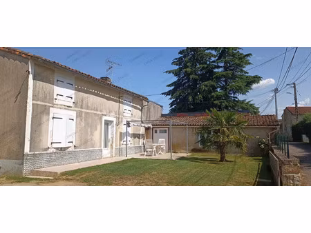 maison à vendre saint martin de saint maixent 6 pièce(s) 133m2 227 900€