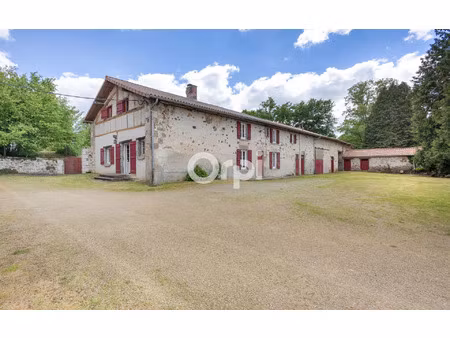 location maison  255.29 m² t-9 à verneuil-sur-vienne  1 450 €