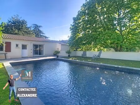maison 4 chbres avec piscine centre ville