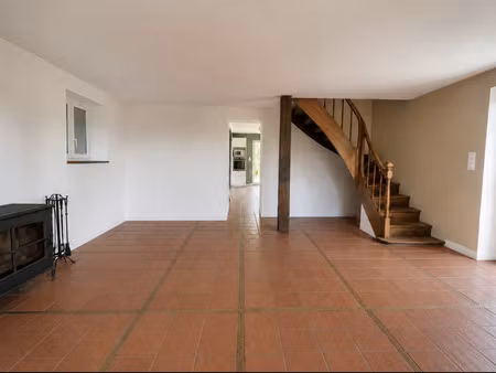 maison de caractère rénovée avec vue sur le château de chitr