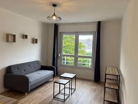 location appartement 2 pièces meublé à angers (49000) : à louer 2 pièces meublé / 32m² ang
