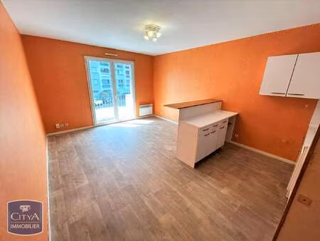 location appartement 3 pièces à cholet (49300) : à louer 3 pièces / 54m² cholet