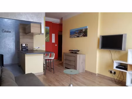 location meublée appartement 2 pièces 47 m² à biarritz (64200)  960 €