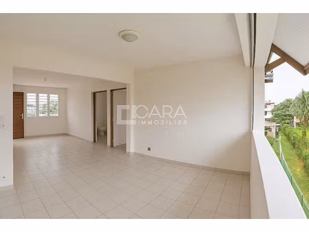 location appartement 3 pièces 69.2 m² à cayenne (97300)  905 €