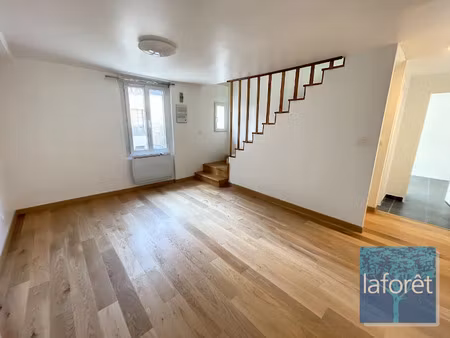 location appartement 2 pièces 57.67 m² à arpajon (91290)  1 023 €