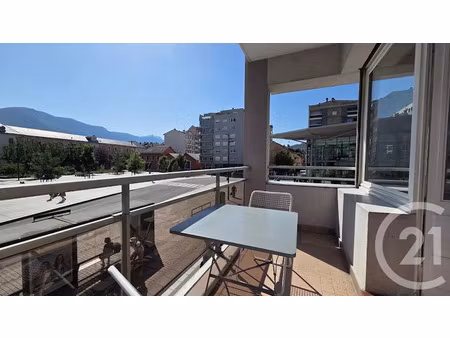 location meublée appartement 3 pièces 63.94 m² à annecy (74000)  1 240 €