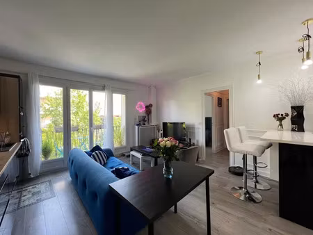 location meublée appartement 3 pièces 55.2 m² à vincennes (94300)  1 950 €