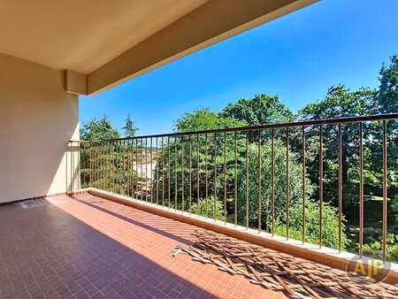 vente appartement 4 pièces à la roche-sur-yon (85000) : à vendre 4 pièces / 105m² la roche