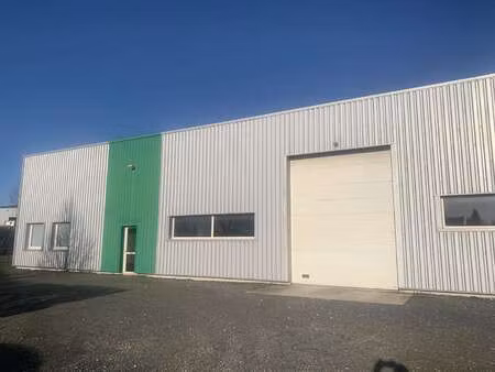 vente bureaux et commerces à louverné (53950) : à vendre / 850m² louverné