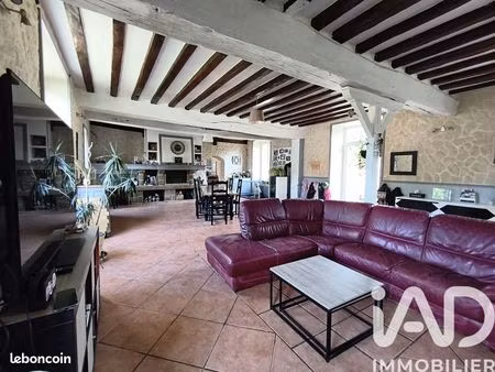 maison familiale 6 pièces 236 m²