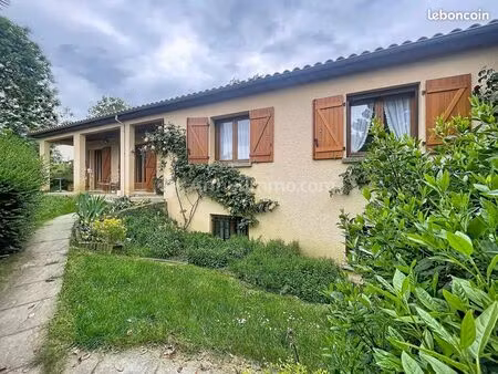maison 6 pièces 140 m²