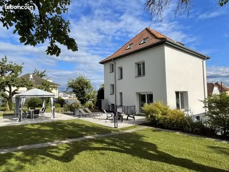 maison 6 pièces 137 m²