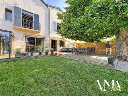 ferme 9 pièces 245 m²
