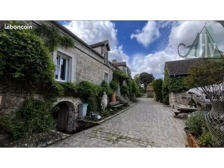 propriété 6 pièces 263 m²
