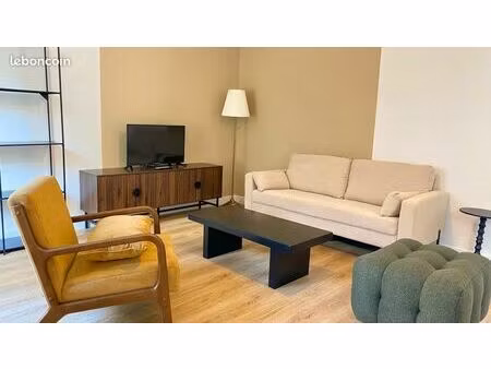 bordeaux bastide appartement t2 bis / t3 de 55m2 + cours 20m2