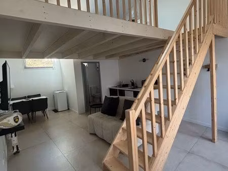 appartement type 2 en maison de village