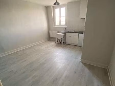 location appartement t1 à angers saint-serge (49000) : à louer t1 / 18m² angers saint-serg