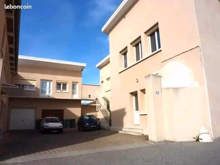 appartement 2 pièces 77 m²